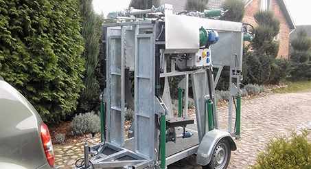 Siłownik hydrauliczny przyczepowy